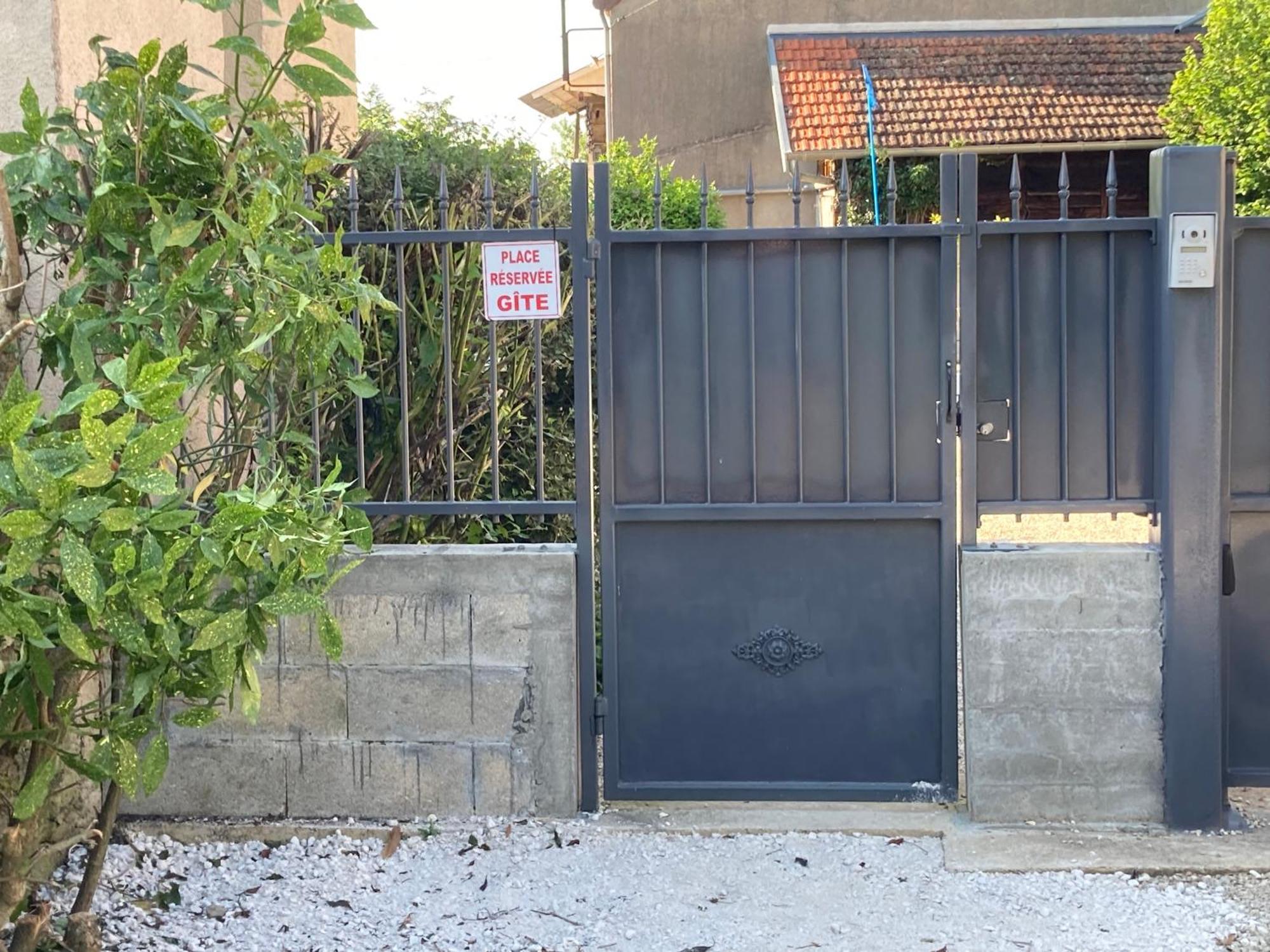 Gite Des Bons Voisins Marigny-le-Cahouet Εξωτερικό φωτογραφία